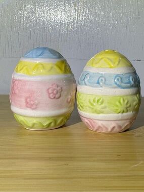 Vintage Easter Egg Ceramic Salt & Pepper Shakers - Pastel Spring Decor
